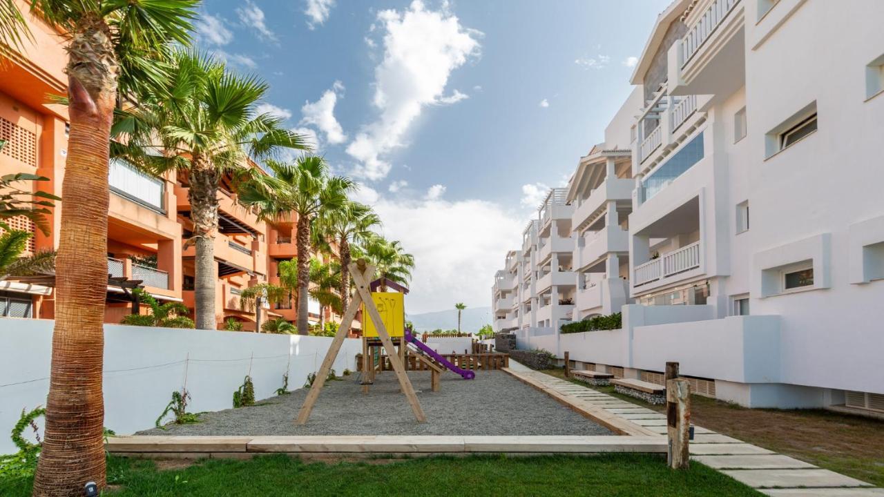 מוטריל Homity Holidays - Playa Granada - Marina Golf מראה חיצוני תמונה