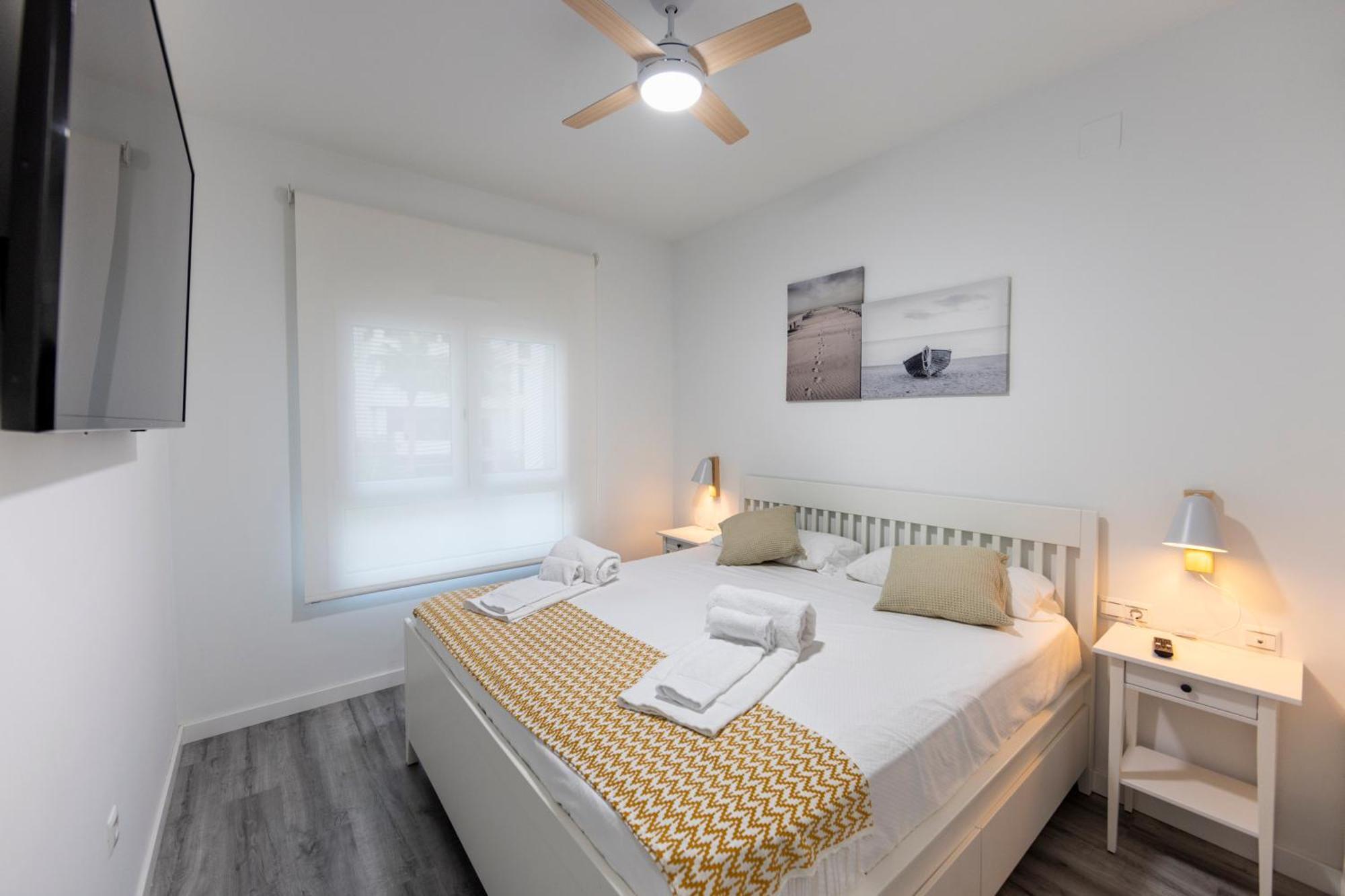 מוטריל Homity Holidays - Playa Granada - Marina Golf מראה חיצוני תמונה