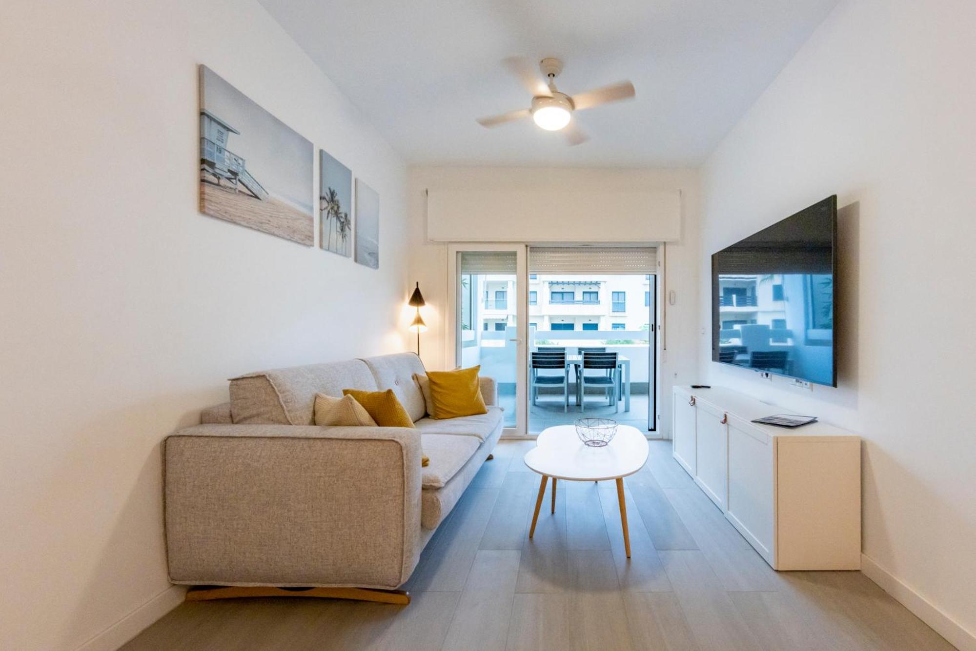 מוטריל Homity Holidays - Playa Granada - Marina Golf מראה חיצוני תמונה